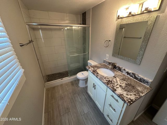 943 E MANHATTON Drive, Tempe, AZ 85282