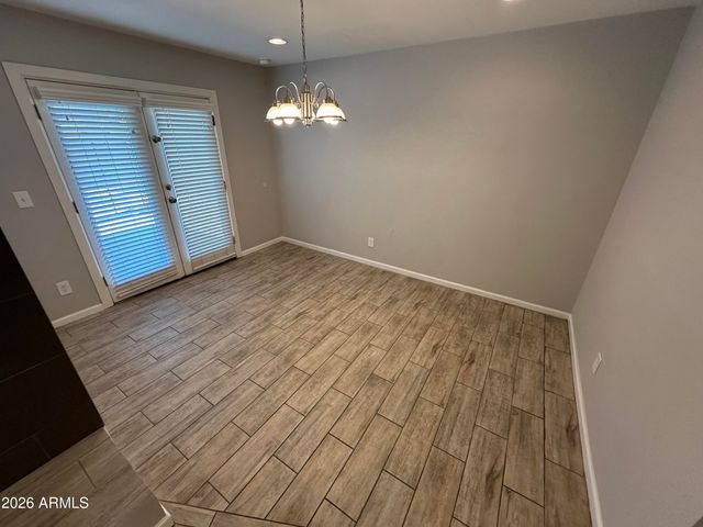943 E MANHATTON Drive, Tempe, AZ 85282