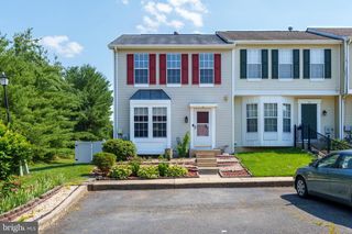 18 E GALLOWAY CT, Newark, DE 19711
