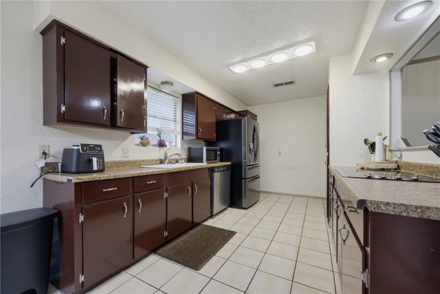 5005 Moultrie Dr, Corpus Christi, TX 78413