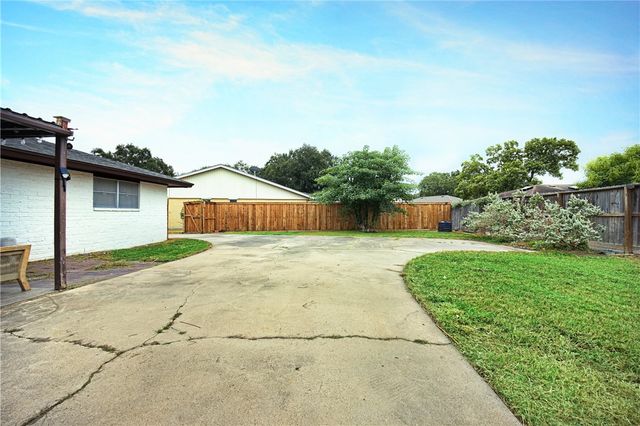 5005 Moultrie Dr, Corpus Christi, TX 78413