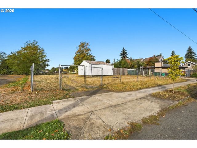 5025 Se 122ND Ave, Portland, OR 97236