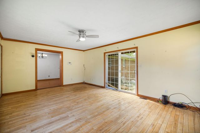 3024 Springs Branch Drive, London, KY 40744