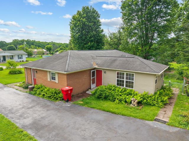 3024 Springs Branch Drive, London, KY 40744