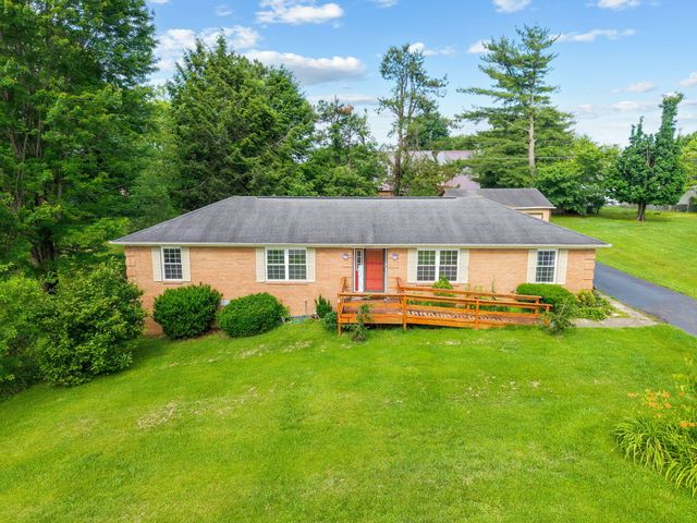 3024 Springs Branch Drive, London, KY 40744