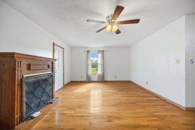 3024 Springs Branch Drive, London, KY 40744