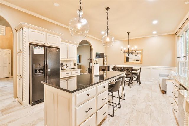 10808 NW 117th Place, Yukon, OK 73099