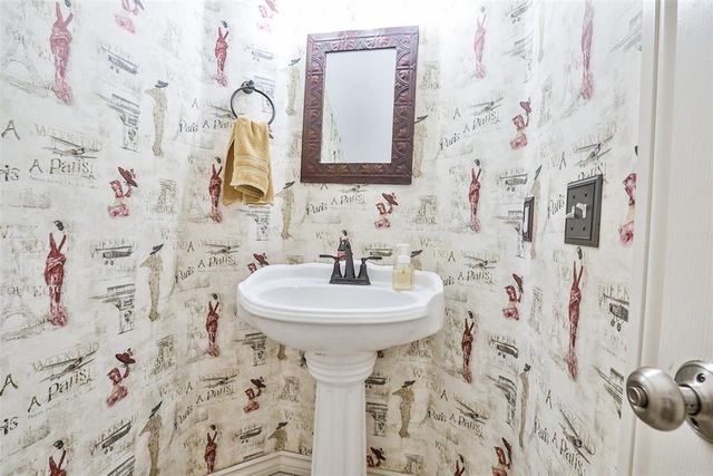 10808 NW 117th Place, Yukon, OK 73099
