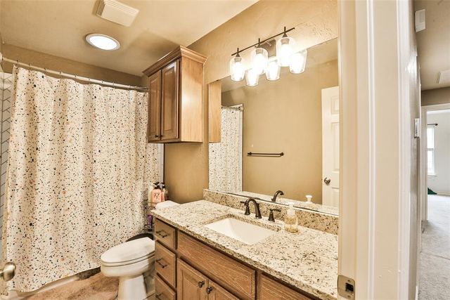 10808 NW 117th Place, Yukon, OK 73099
