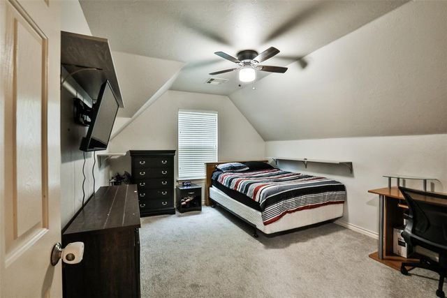 10808 NW 117th Place, Yukon, OK 73099