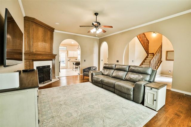 10808 NW 117th Place, Yukon, OK 73099