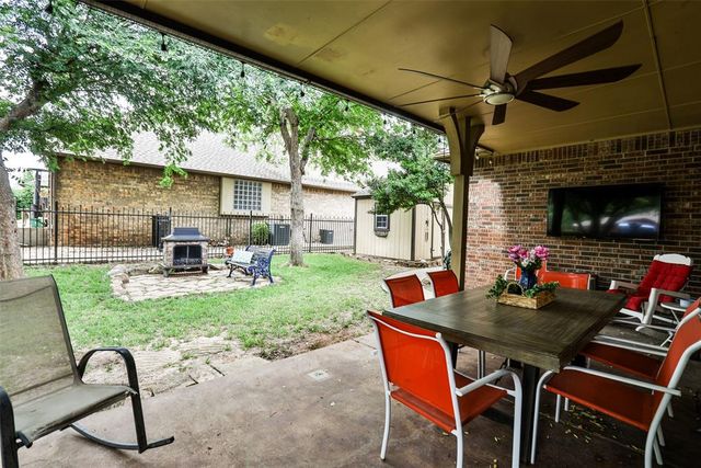 10808 NW 117th Place, Yukon, OK 73099