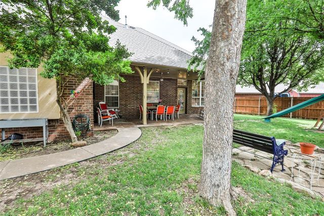 10808 NW 117th Place, Yukon, OK 73099