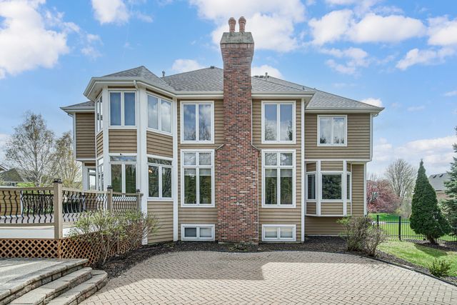 3N777 Walt Whitman Road, St. Charles, IL 60175