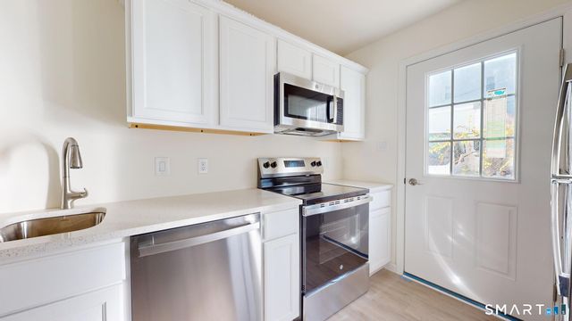 281 Greenwich Avenue, Stamford, CT 06902