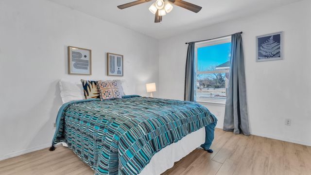 3221 22nd Avenue SE, Rio Rancho, NM 87124