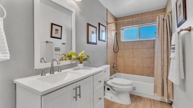 3221 22nd Avenue SE, Rio Rancho, NM 87124