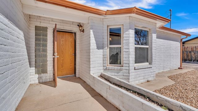 3221 22nd Avenue SE, Rio Rancho, NM 87124