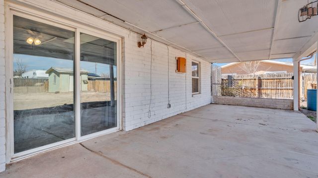 3221 22nd Avenue SE, Rio Rancho, NM 87124