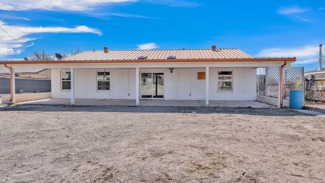 3221 22nd Avenue SE, Rio Rancho, NM 87124
