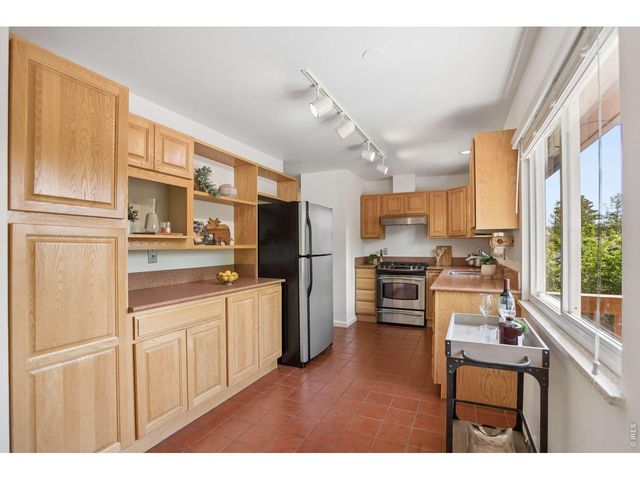 1460 Kendall Dr, Boulder, CO 80305