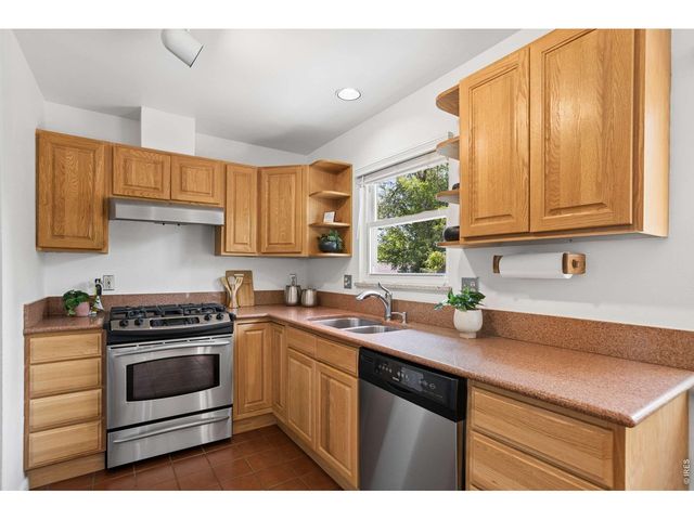1460 Kendall Dr, Boulder, CO 80305
