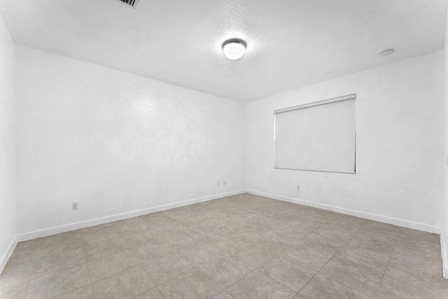 3841 E Aspen Leaf Drive, Boynton Beach, FL 33436