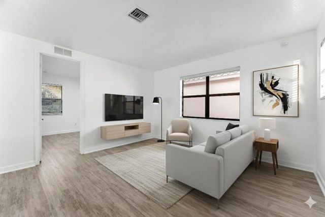 3841 E Aspen Leaf Drive, Boynton Beach, FL 33436