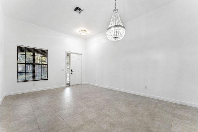 3841 E Aspen Leaf Drive, Boynton Beach, FL 33436