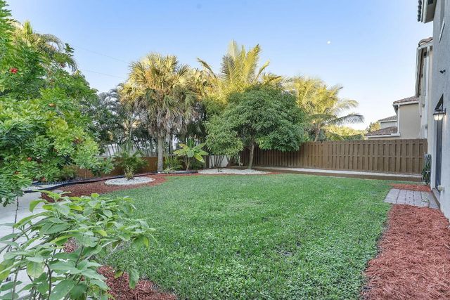 3841 E Aspen Leaf Drive, Boynton Beach, FL 33436