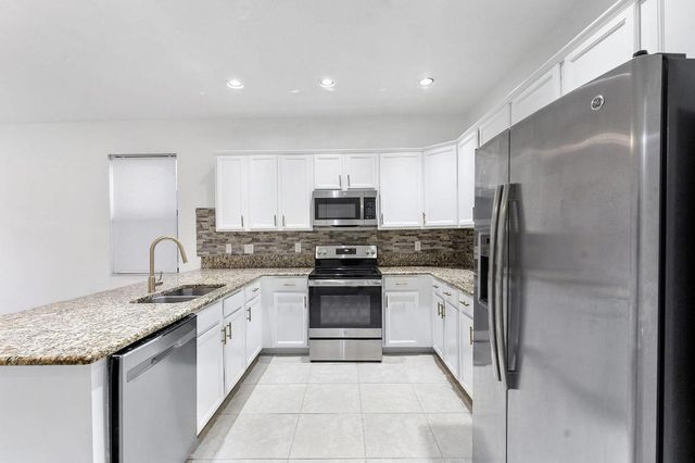 3841 E Aspen Leaf Drive, Boynton Beach, FL 33436