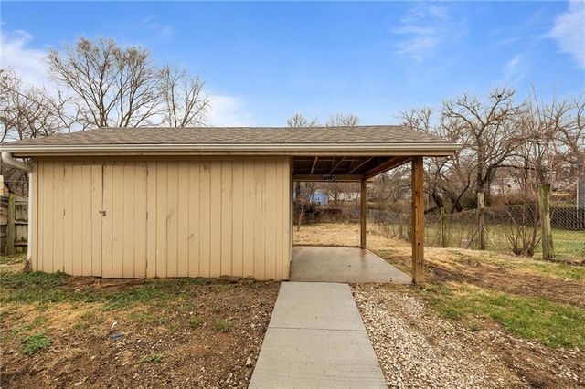 2834 S 48th Street, Kansas City, KS 66106