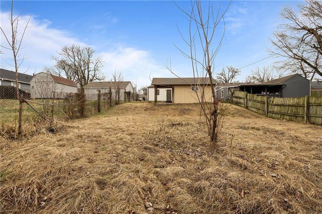 2834 S 48th Street, Kansas City, KS 66106