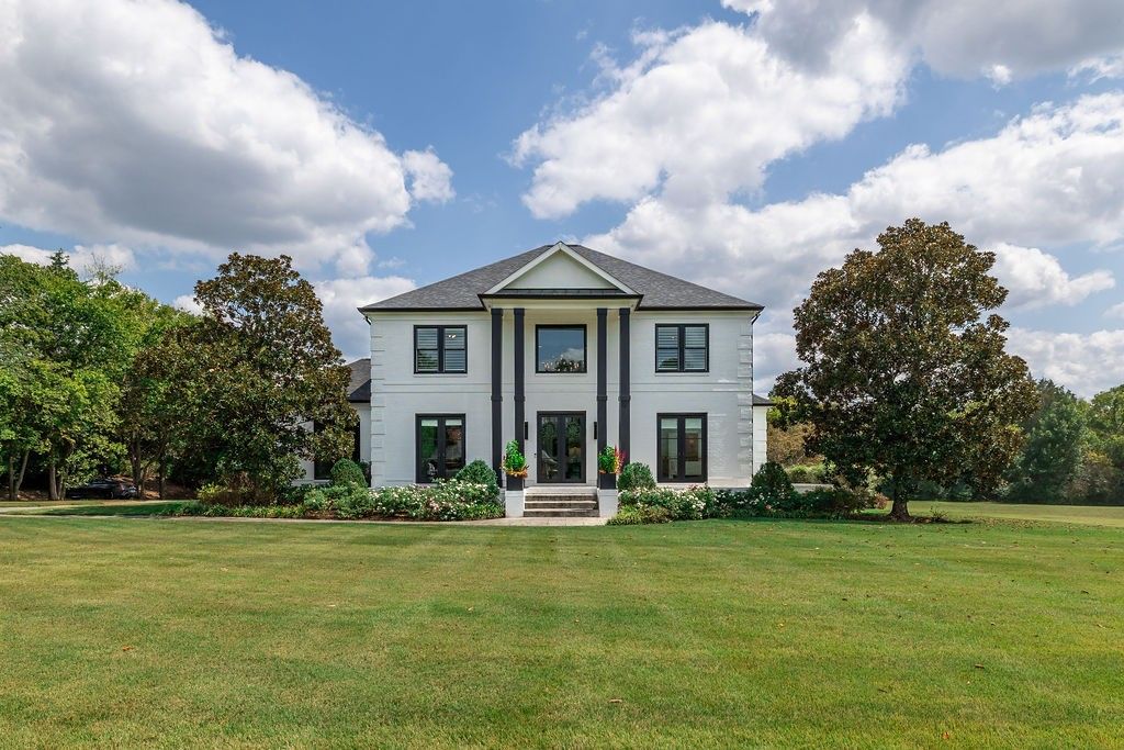 1174 Echo Ln, Franklin, TN 37069