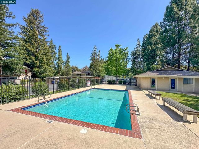 5455 Kirkwood Dr B6, Concord, CA 94521