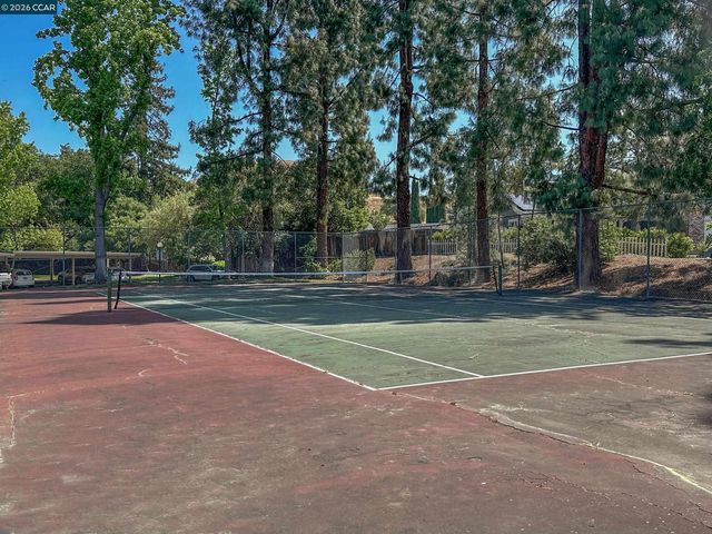 5455 Kirkwood Dr B6, Concord, CA 94521