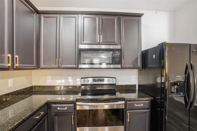 8101 Kurgan Trail, Fort Worth, TX 76131