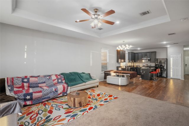 8101 Kurgan Trail, Fort Worth, TX 76131