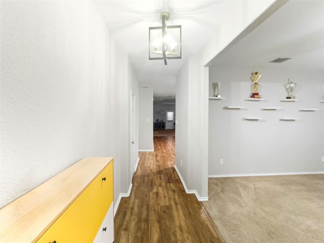 8101 Kurgan Trail, Fort Worth, TX 76131