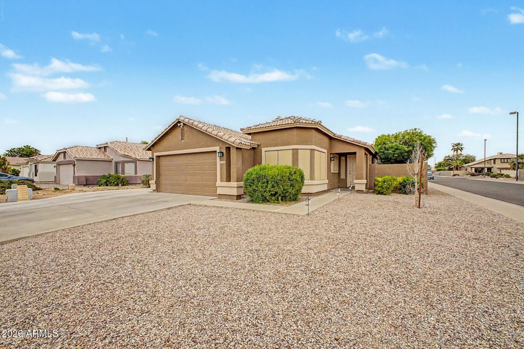 3303 E WOODSIDE Way, Gilbert, AZ 85297