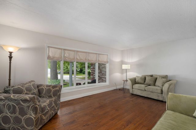 4006 S Fairway Avenue, Springfield, MO 65804
