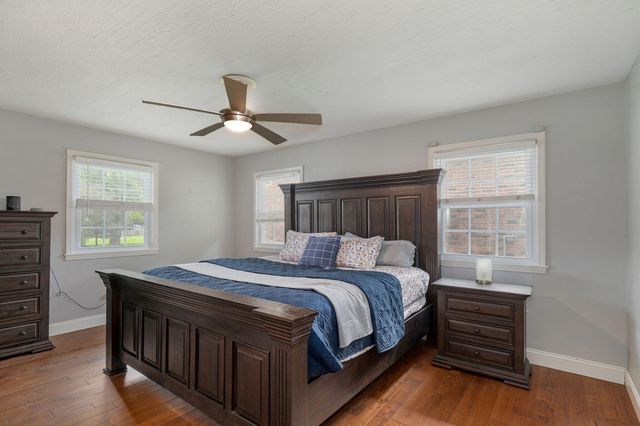 4006 S Fairway Avenue, Springfield, MO 65804