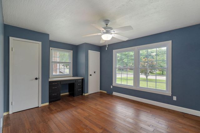 4006 S Fairway Avenue, Springfield, MO 65804