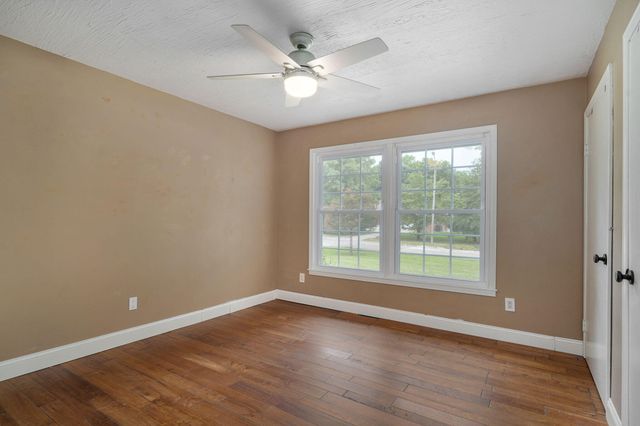 4006 S Fairway Avenue, Springfield, MO 65804