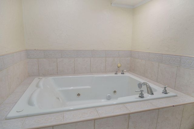 4006 S Fairway Avenue, Springfield, MO 65804