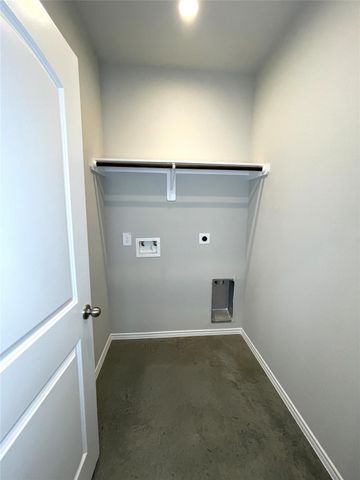 6 Greenway Drive, Trinity, TX 75862