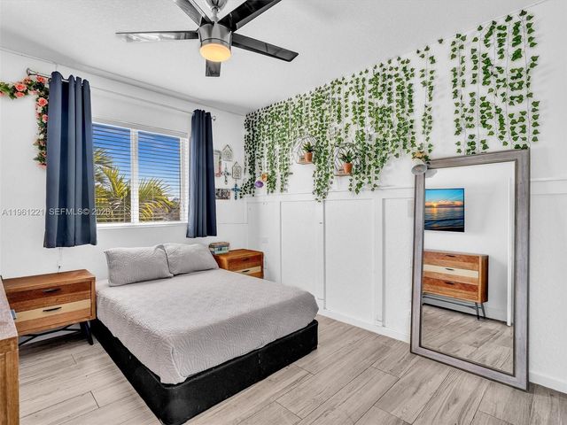 22690 SW 127th Ct, Miami, FL 33170