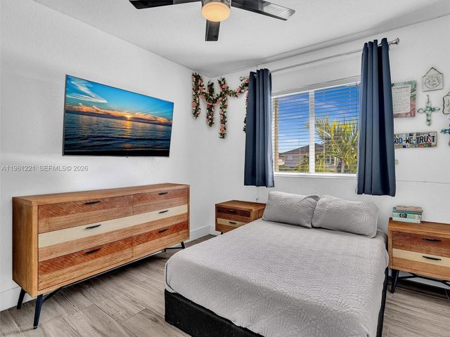 22690 SW 127th Ct, Miami, FL 33170