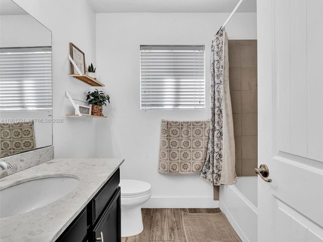 22690 SW 127th Ct, Miami, FL 33170