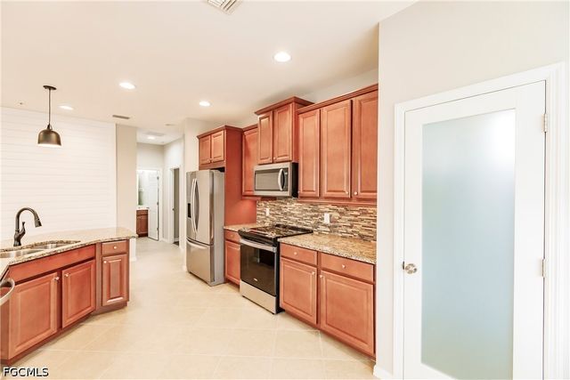 18280 Creekside Preserve LOOP 201, Fort Myers, FL 33908